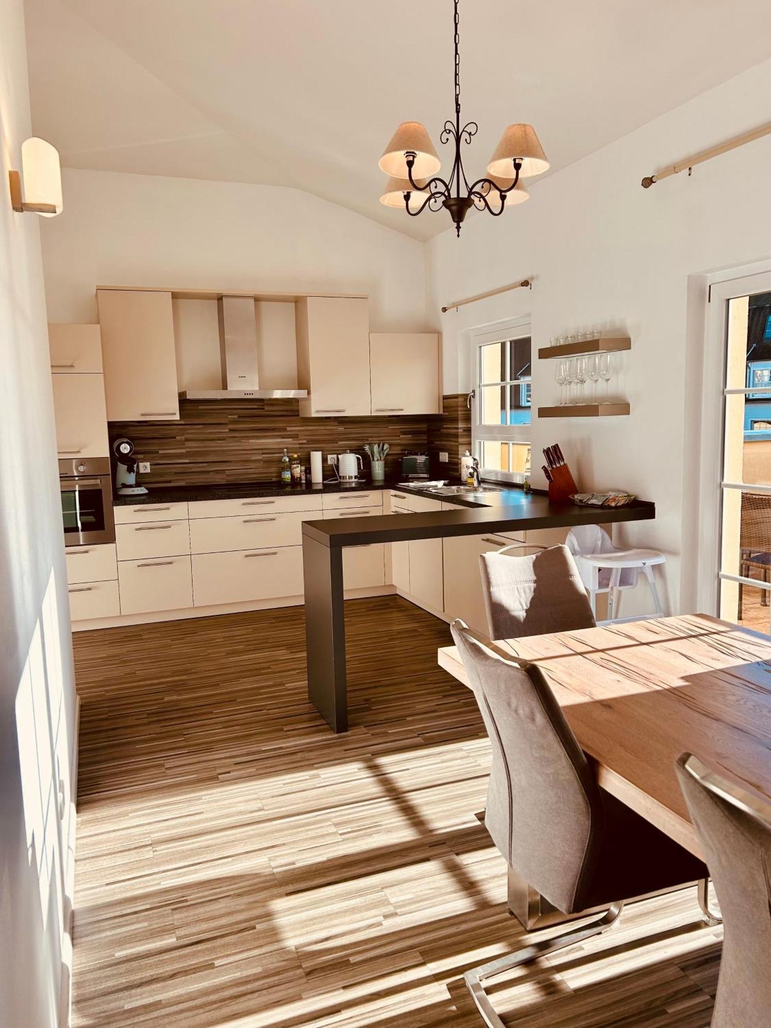 Maxim Apartment
