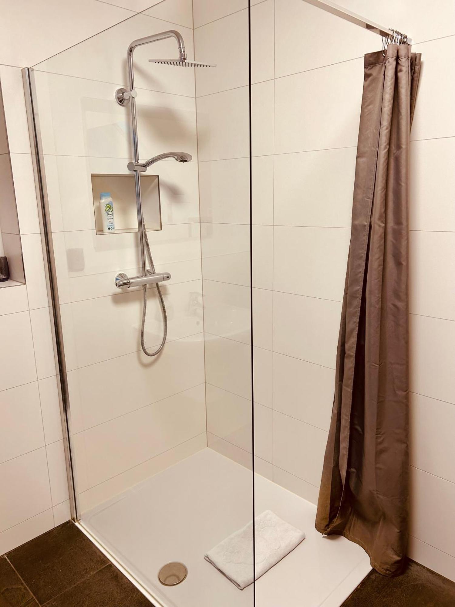 Maxim Apartment *